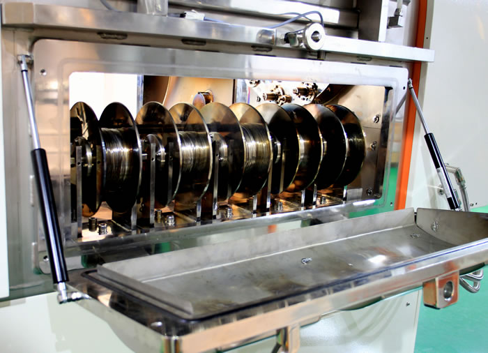 送絲結(jié)構(gòu) 送絲結(jié)構(gòu)